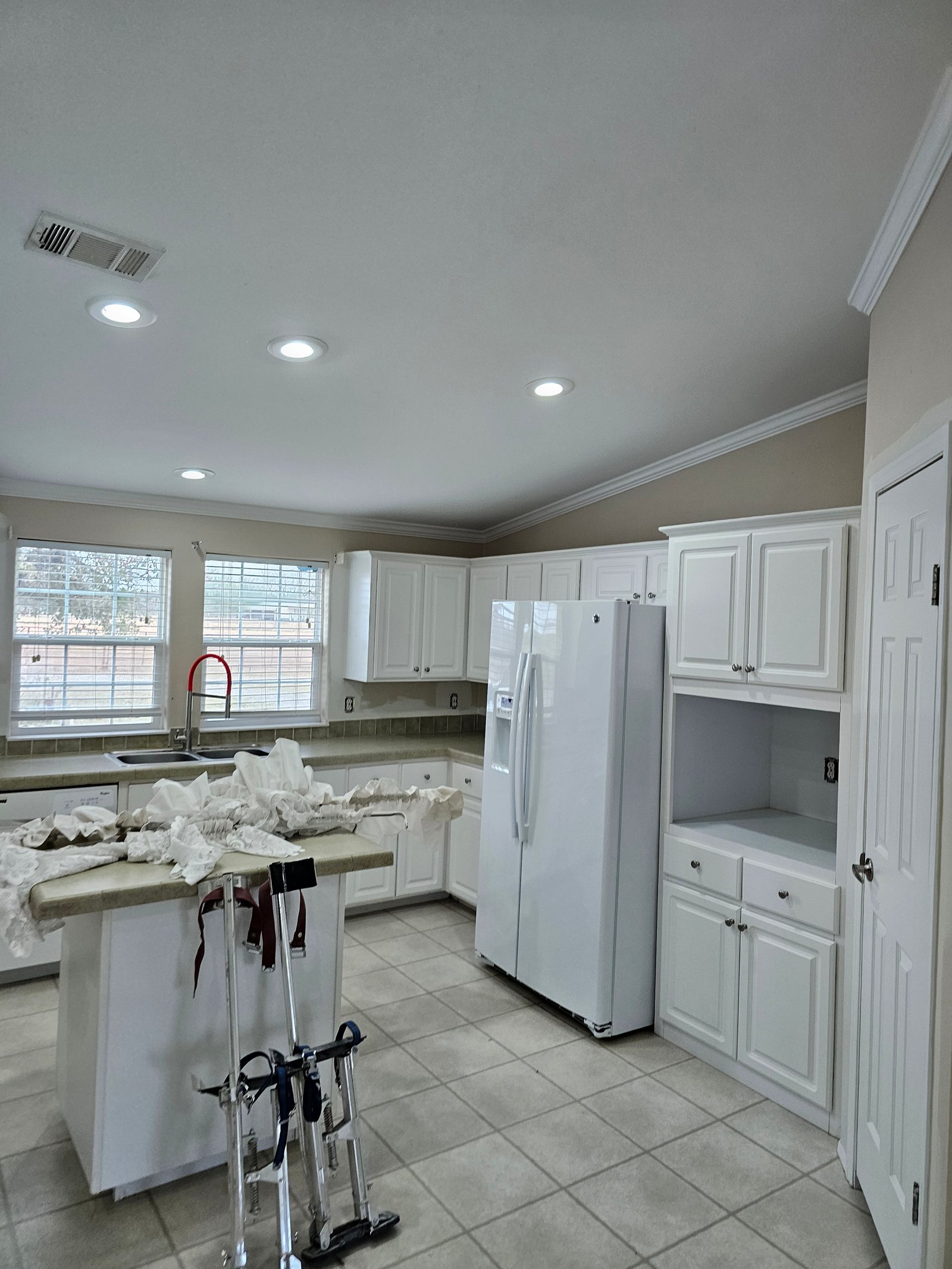 Interior painting project gallery - Project 136 - Image 40